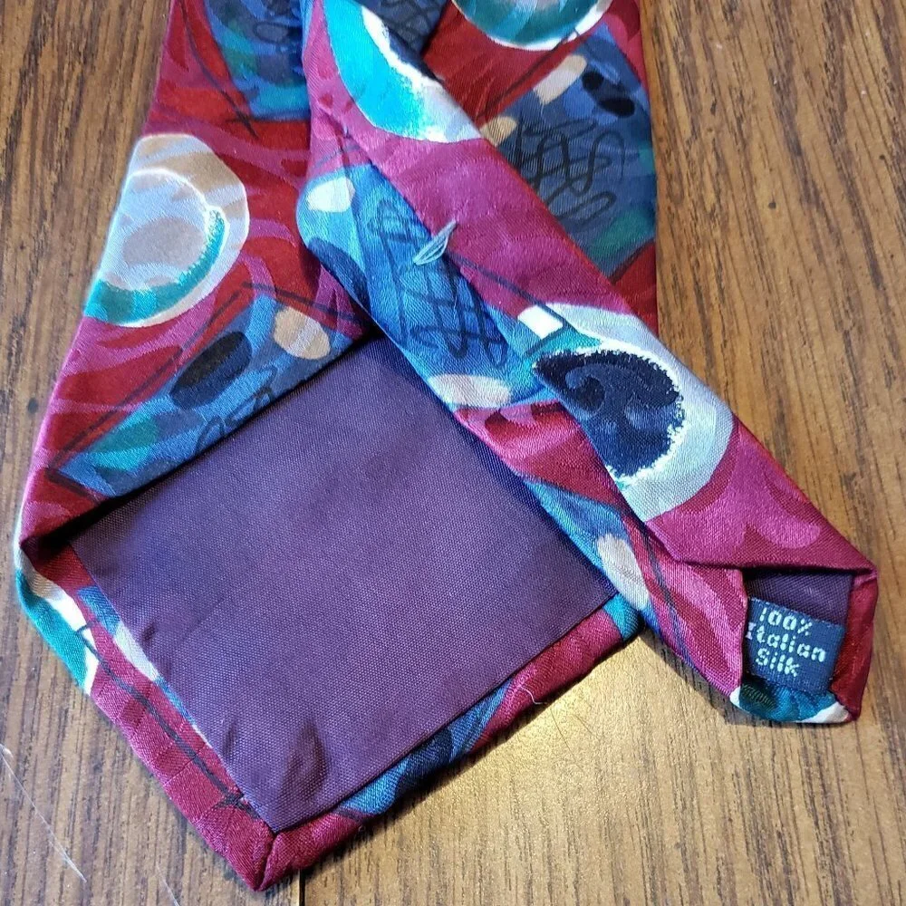 Halston III Abstract Red and Blue Pattern Geometric Shapes 4 Inch Wide Necktie